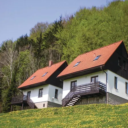 בית נופש Three-bedroom Holiday In Stárkov